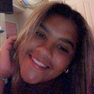 Meet your Posher, Salena